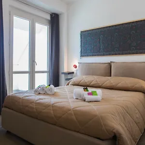  Appartamento Overseas - Penthouse - Attico - Palazzo San Matteo -